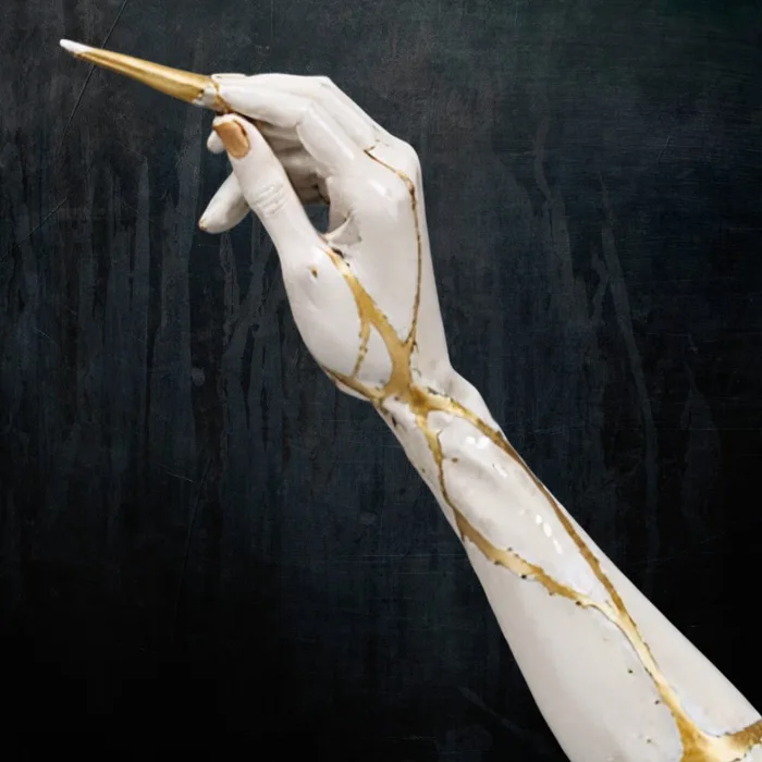 金継ぎサイボーグ 手